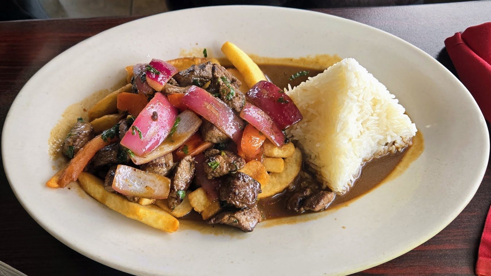 Lomo saltado